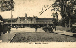 Delcampe - CARTE D'AUTREFOIS  TRANSPORTS ET COMMUNICATIONS  - PICARDIE  ABBEVILLE GARE - Picardie