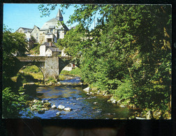 Delcampe - 19 - Treignac : Le Vieux Treignac Baigné Par La Vézère - Treignac