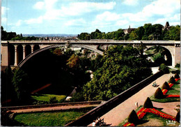 Delcampe - (1 K 46) (OZ) Luxembourg - Dqted 1965 - Pont Adolphe - Puentes