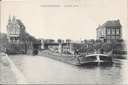 Delcampe - VALENCIENNES - Le Pont Jacob (avec Sa Péniche En Gros Plan) - Hausboote