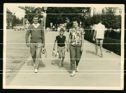 Orig. XL Foto 1962, Junge Familie Auf Dem Weg Zum Strand In Kellenhusen, Cute Little Boy On The Way To The Beach - Kellenhusen