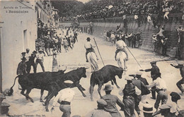 30-BEAUCAIRE-ARRIVEE DE TAUREAUX - Beaucaire