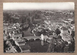 Delcampe - CPSM 86 - CIVRAY - Très Jolie Vue Générale Aérienne Et Du Centre Du Village - EN AVION AU-DESSUS DE ... - Civray