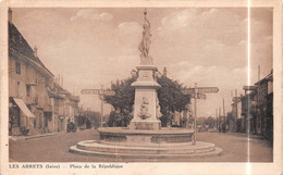 Les ABRETS (Isère) - Place De La République - Fontaine - Les Abrets