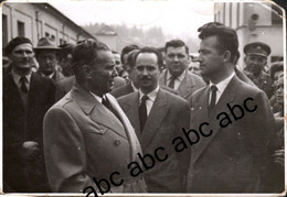 Delcampe - Tito Nekje V Sloveniji, 1960-ta Ali 1970-ta, Foto, Jugoslavija, SFRJ, Neznan Kraj, Neznano Mesto, To Identify, Socialism - Slowenien