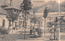 Delcampe - ALLEVARD-les-BAINS (Isère) - Dans Le Parc - Hôtel Des Bains - Allevard