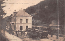 Delcampe - ALLEVARD-les-BAINS (Isère) - La Gare - Train, Diligences, Attelages De Chevaux - Allevard