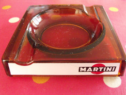 Cendrier Martini. Création Publicitas Paris. Verre Fumé. Vers 1960-70. 11,5 Cm - Ashtrays