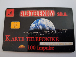 ALBANIA TELEKOMI SHQIPTAR  100 UNITS CHIPCARD / WORLD/GLOBE    /  **11138** - Albanie