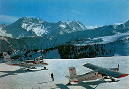 Delcampe - COURCHEVEL    ( SAVOIE )   L ' ALTIPORT . AU FOND , LE MAJESTUEUX MASSIF DE LA VANOISE - Courchevel