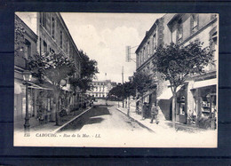 14. Cabourg. Rue De La Mer - Cabourg
