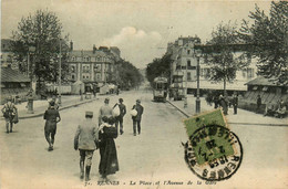 Rennes * La Place Et L'avenue De La Gare * Tramway Tram - Rennes