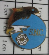 SP12 Pin's Pins / Beau Et Rare / THEME : SPORTS / CLUB NATATION SNC STADE NAUTIQUE CAENNAIS DAUPHIN - Swimming