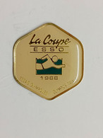 Pin's Sport Natation La Coupe ESSO Essais Olympiques, Olympics Trials - Pin's 1988 - Zwemmen