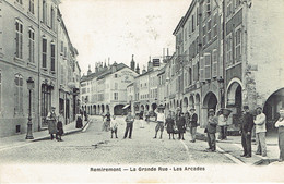 88 Remiremont La Grande Rue Les Arcades Animation - Remiremont