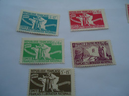 FRANCE MNH 5 STAMPS   COLONIES COMITE FRANCAIS - Ohne Zuordnung