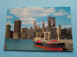 Ocean Greighter Docked At A Brooklyn Pier > Downtown Manhattan Skyline ( Alfred Meinzer ) Anno 1985 ( See Scan ) ! - Brooklyn