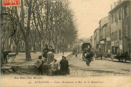 Aubagne * Le Cours Beaumond Et Rue De La République * Diligence Attelage * épicerie - Aubagne