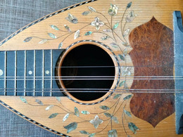 Mandoline Jérôme Thibouville Paris - Instrumentos De Música