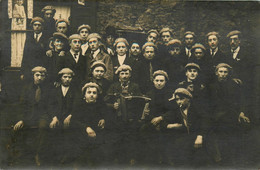 Cransac * Aveyron * Carte Photo * Groupe Du Village Et Accordéon * Accordéoniste * Photographe DELCAUSSE De Cransac - Otros & Sin Clasificación