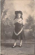 CPA - ENFANTS - Fillette Avec Un Noeud Noir Dans Les Cheveux - Coiffe - Portraits