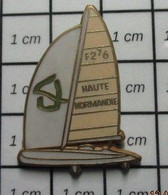 1310 Pin's Pins : Rare Et Belle Qualité / BATEAUX / VOILIER F276 HAUTE NORMANDIE REGATE COURSE AU LARGE - Sailing, Yachting