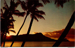 Hawaii Honolulu Sun Rising Over Diamond Head - Honolulu