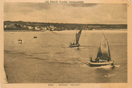 Carteret - Le Port Vu De La Grande Jetée - Carteret