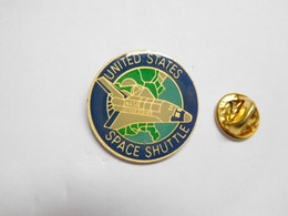 Beau Pin's , Espace , NASA , Space Shuttle , Navette - Space