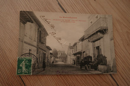 CPA 31 Haute Garonne  Plaisance Du Touch Rue De La République Et Les écoles - Autres & Non Classés