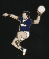 74846-Pin's- Hand-ball.signé Pin'up. - Handball