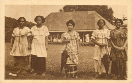 SAMOA Jeunes élèves Des Sœurs D'Apia - Samoa