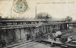 CPA. - N°16 B.F. - [62] Pas De Calais > LENS > Les Mines , Défourneuse à Coke - Tampon Daté 1906 - TBE - Lens