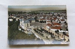 Cpm, Pont Du Château, Place De Laire Et Le Château, Puy De Dôme 63 - Pont Du Chateau