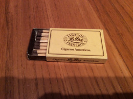 Boîte D'allumettes ** SEITA "TABACOS La Paz PRIMEROS" (Cigarros) Type 2 - Boites D'allumettes