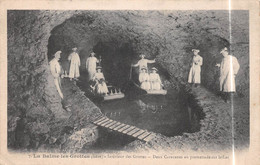 La BALME-les-GROTTES (Isère) - Intérieur Des Grottes - Deux Caravanes En Promenade Sur Le Lac - La Balme-les-Grottes