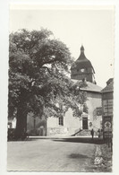 63/ CPSM - St Gervais D'Auvergne - La Mairie Et L'Eglise - Saint Gervais D'Auvergne