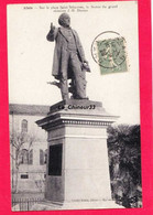 30 - ALAIS ( ALES ) Sur La Place Saint Sebastien La Statue Du Grand Chimiste J.B Dumas - Alès