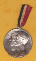 Guerre 14-18 WWI - Petite Médaille En Tôle Emboutie - Albert Et Elizabeth - Roi & Reine De Belgique - Belgium