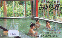 Télécarte Japon * FEMME EROTIQUE (7301) BATH * PHONECARD JAPAN * TELEFONKARTE *  BATHCLOTHES LINGERIE - Mode