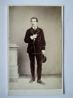 Photographie Ancienne CDV Second Empire  Homme Debout Costume à Voir - Photo Manchon , Reims BE - Old (before 1900)