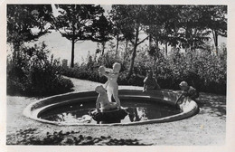 N0006 Yalta. Crimean Peninsula. Ukraine. Sanatorium. Fountain. Children/ 1956 - Rusland
