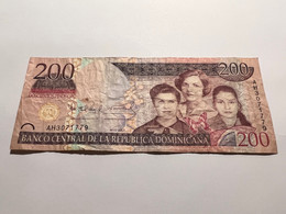 DOMINICAN REPUBLIC 200 Pesos Oro 2007 (P178) FINE - Dominicana