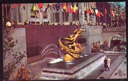 AK 078440 USA - New York City - Rockefeller Center - Plaza - Prometheus Fountain - Places