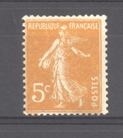 0ob  0623  -  France  :  Yv  158  *  Orange Foncé - 1906-38 Semeuse Con Cameo