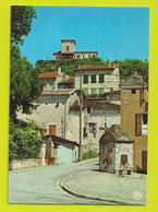 82 MONTAIGU DE QUERCY Un Des Aspects Du Village Pompe Fontaine Croix VOIR DOS - Montaigu De Quercy