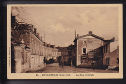 CP 44 BOUGUENAIS La Rue Centrale - Bouguenais