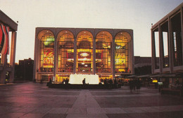 Lincoln Center For The Performing Arts, View Of Metropolitan Opera House, New York City  The Gray Line - Orte & Plätze