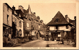 56 Rochefort En Terre - Place Du Puits - Automobile (non écrite ) - Rochefort En Terre