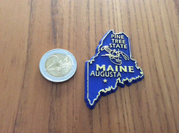 Magnet Etats-Unis Universal Souvenir Co «PINE TREE STATE - AUGUSTA - MAINE» (homard) - Magnets